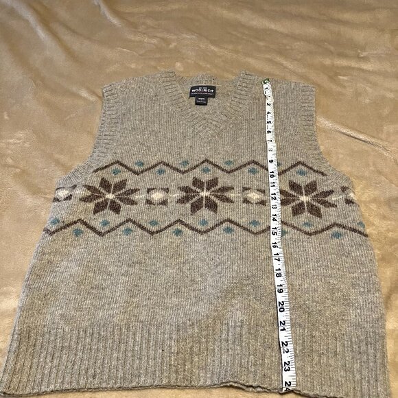 Vintage Woolrich 100% Wool Large Sweater Vest, Khaki Gray - Picture 4 of 6